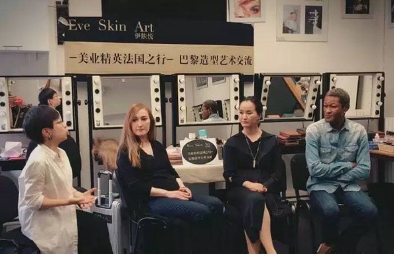 如何让“敏艺术”这三个字在书法中更显美感？
